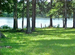 1403 Winnwood Ln, Summerton, SC 29148