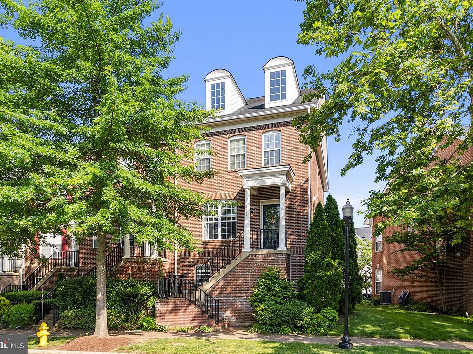 1st image of 13865 Palisades St