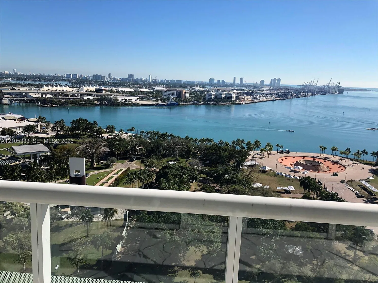 50 Biscayne Condo — Photo 4