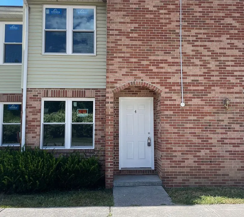 49 Woodson Ct