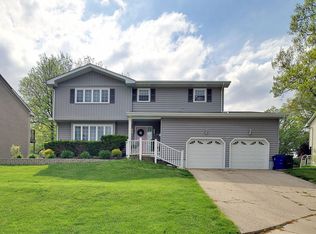 315 Shoreline Pl, Decatur, IL 62521