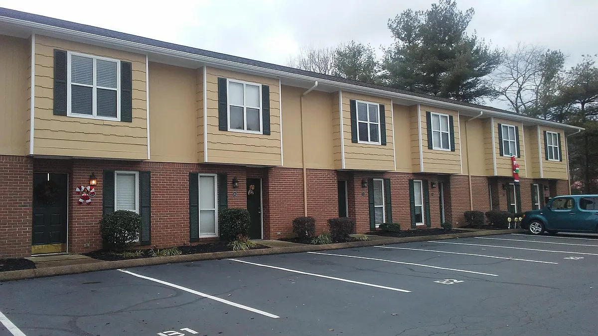 Building Photo - 10335 Walden St #B3