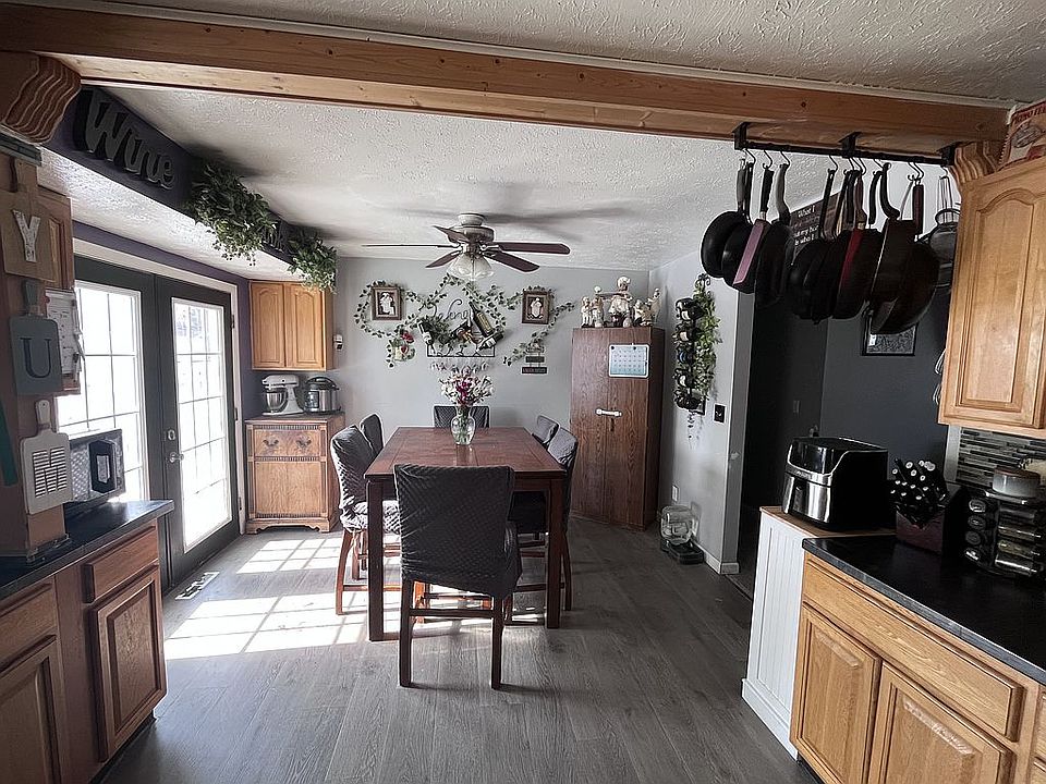 Kitchen/Breakfast Nook