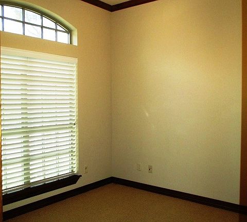 5th image of 17803 Forest Glen Cir