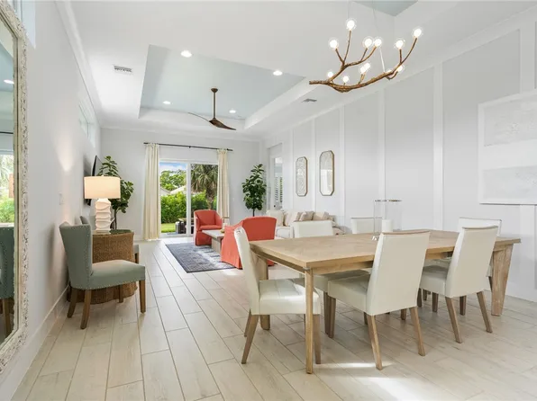 2159 Falls Mnr, Vero Beach, FL 32967