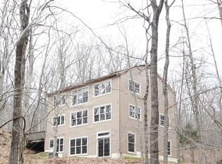 38 W Mountain Ln, Roxbury, CT 06783
