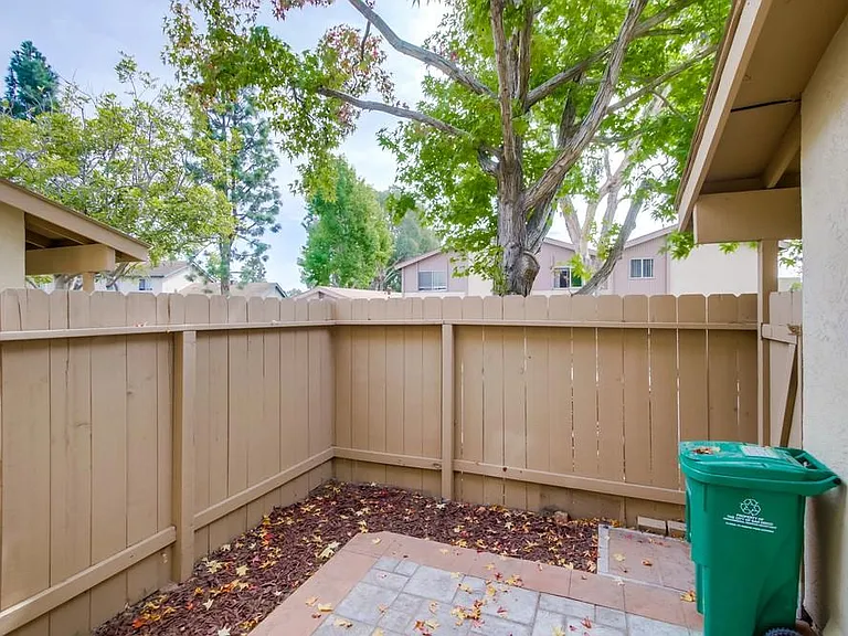 4002 Camino Calma — Photo 27