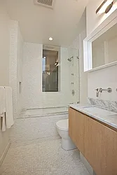 Rented by Barkoff Residential 