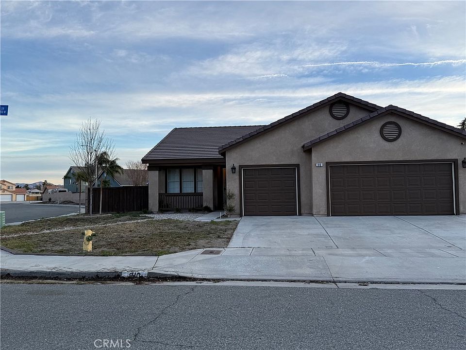 1st image of 910 Cypress Dr