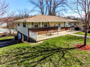 120 Greenbrier Dr, Scott Depot, WV 25560