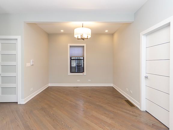 5th image of 2222 W Palmer St APT 1R