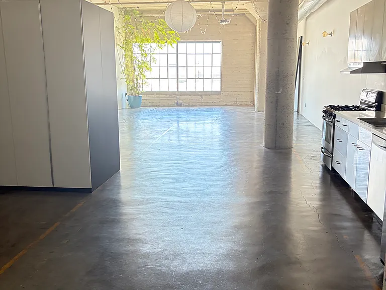 1855 Industrial St #714 — Photo 4
