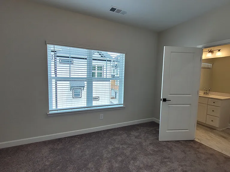 2585 Ocean Walk Dr NW — Photo 25
