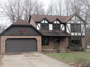 2776 Laurel Woods Blvd, Stow, OH 44224