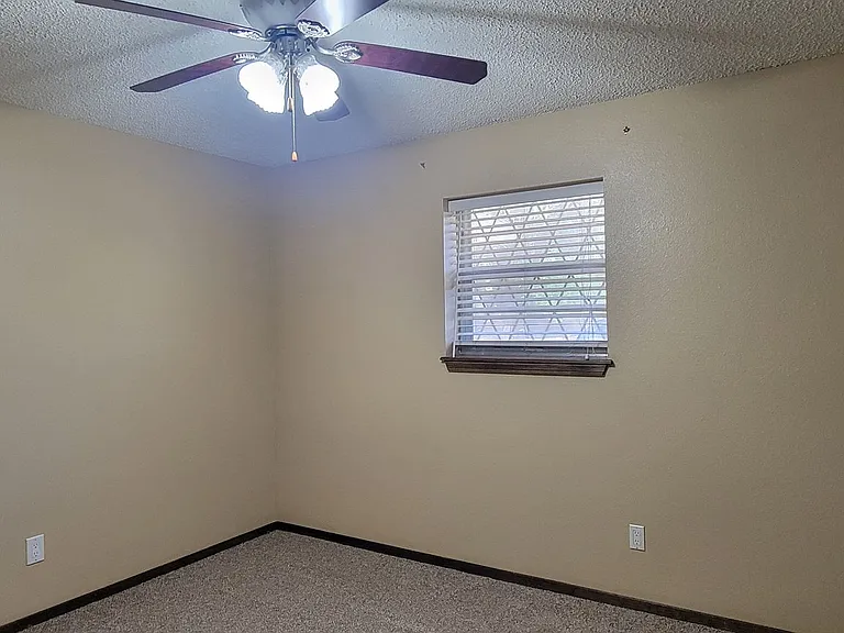 1412 Wilshire Blvd — Photo 14