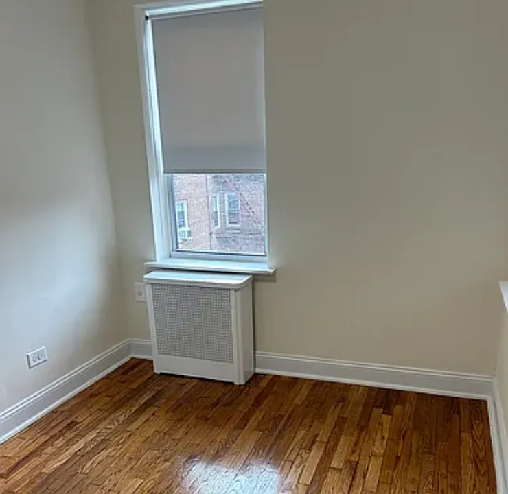 2632 W 2nd St #4K