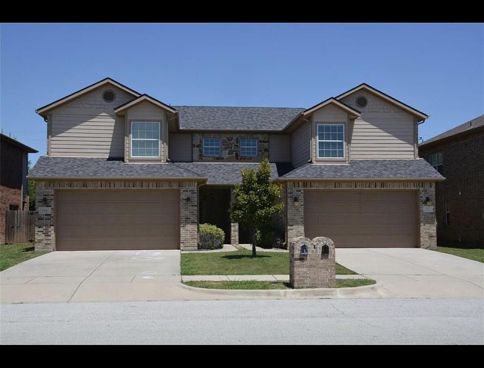 1st image of 176 Castleridge Dr #B