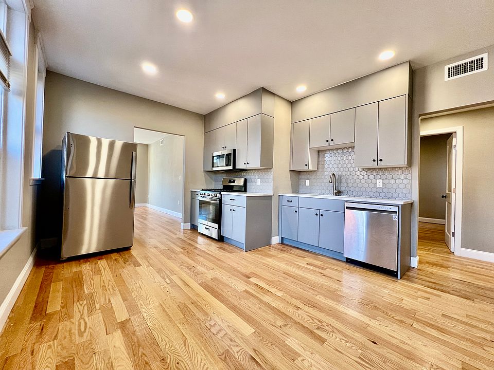 1st image of 5 Ayr Rd #2