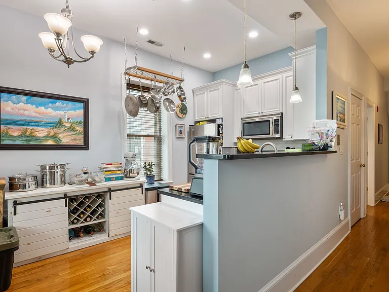177 Endicott St #2 — Photo 4