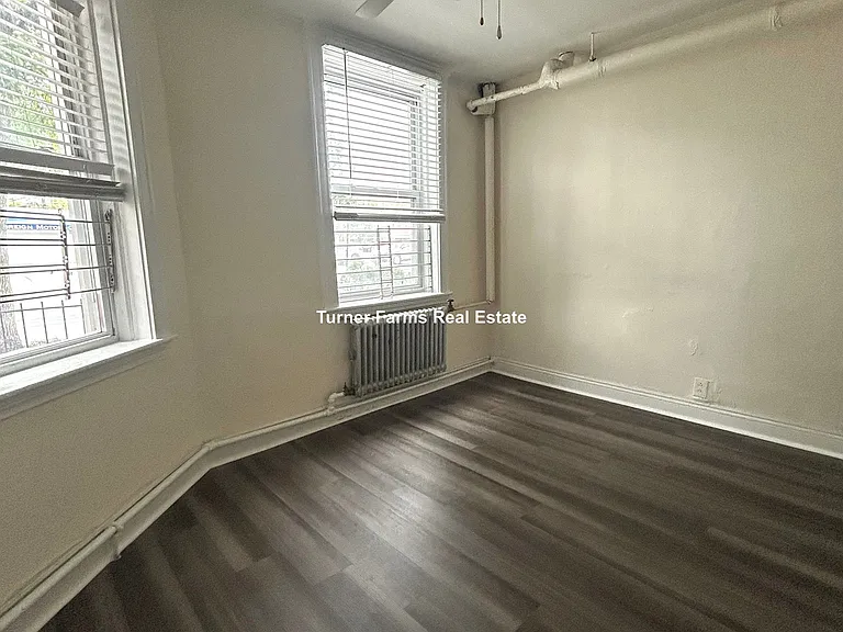 518 Cambridge St #1C — Photo 7