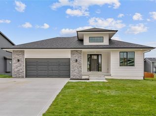 2504 6th Ave SW, Altoona, IA 50009