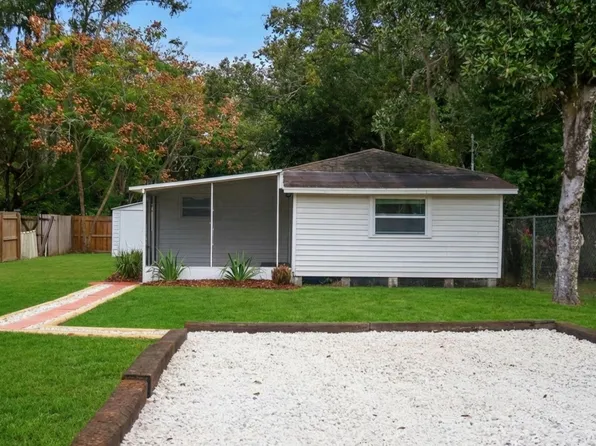 4829 6th St, Zephyrhills, FL 33542