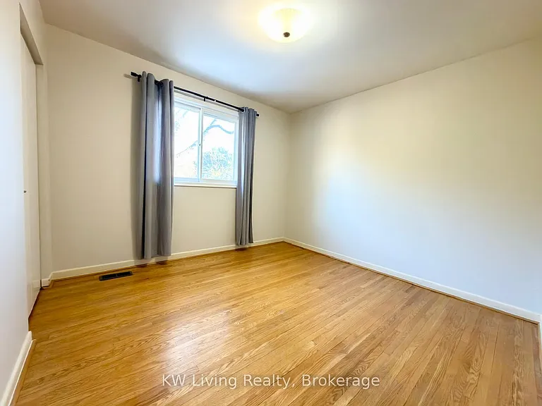 125 Underhill Dr — Photo 9