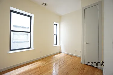 Rented by Rennit Inc.