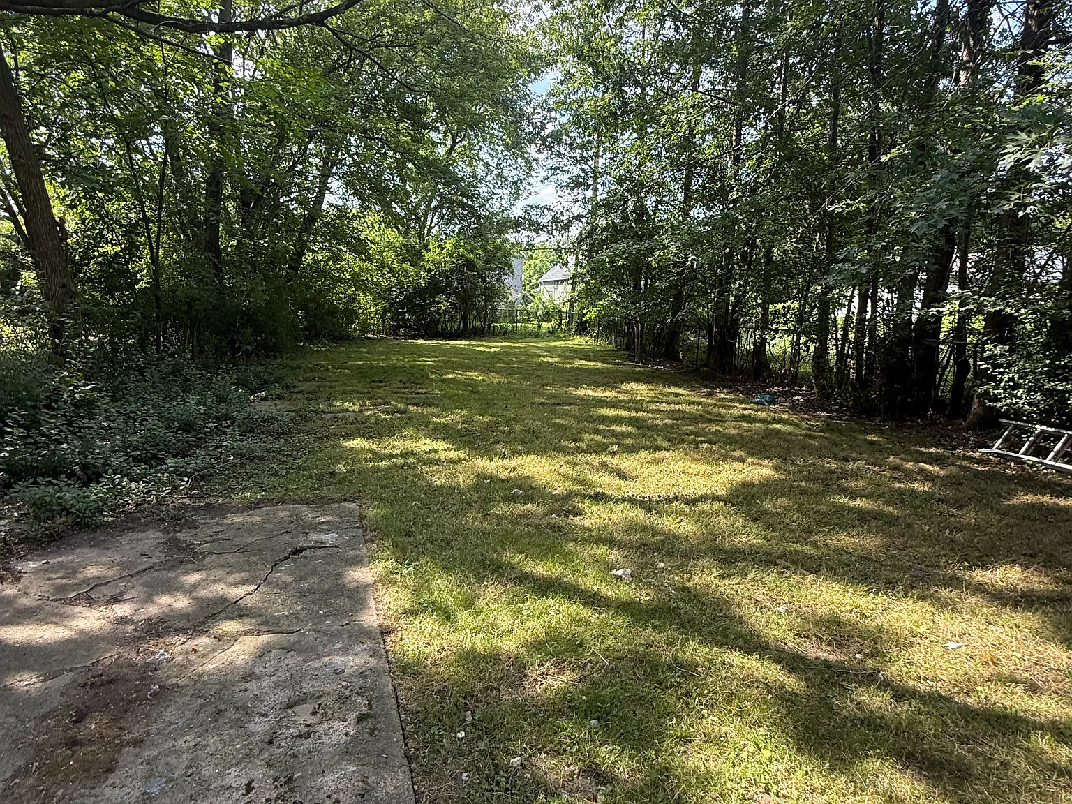 3 bed, 2545 sqft, $1,750 — Photo 4
