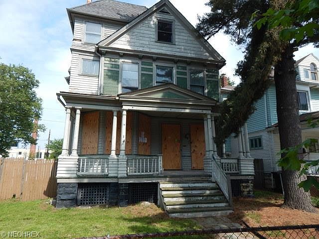1st image of 1435 W 81st St