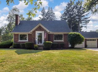 316 Colorado Dr, Erie, PA 16505