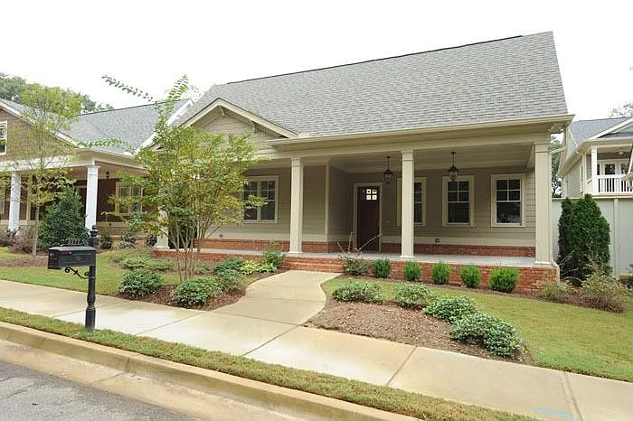 3177 Oakdale Rd photo 1
