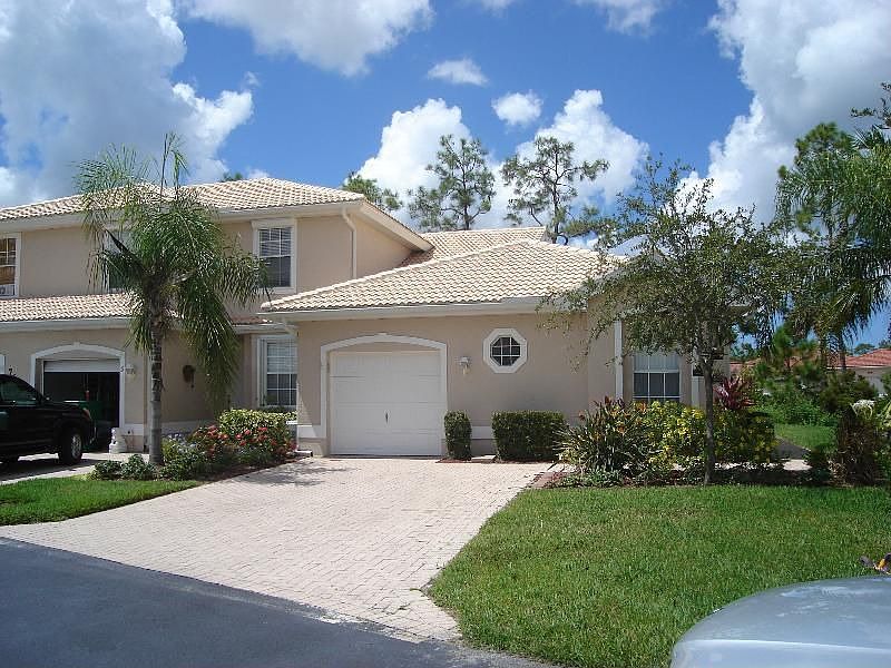 1st image of 7655 Meadow Lakes Dr APT 1004