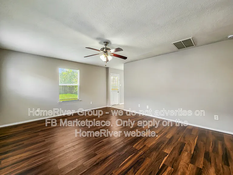 14007 Marners Ct — Photo 3