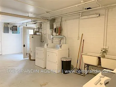 1801 Grandin Rd SW — Photo 35