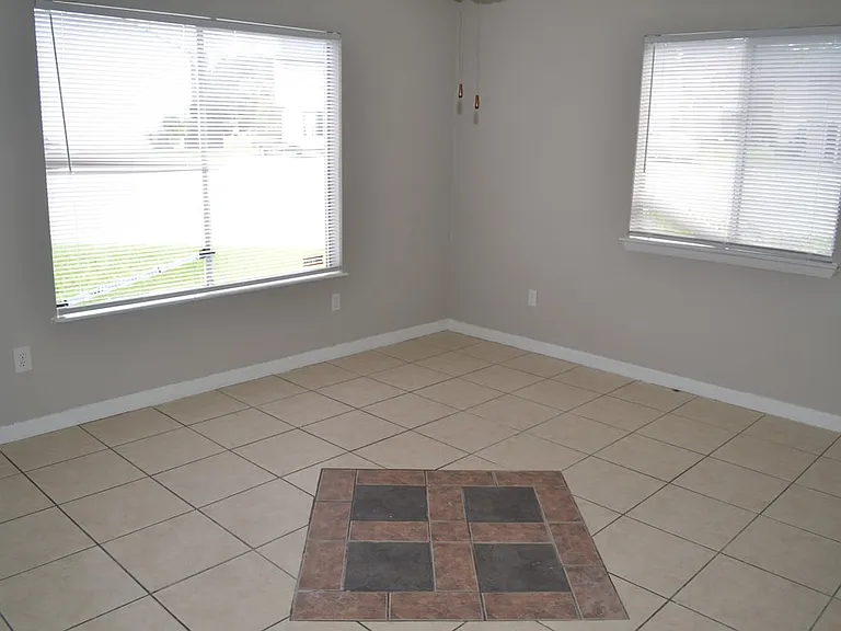 2000 Ludlow Ln #2801 — Photo 11