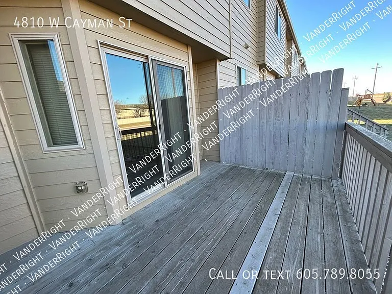 4810 W Cayman St — Photo 23