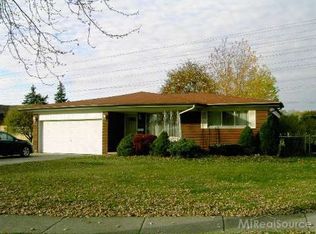 27733 Newport Dr, Warren, MI
