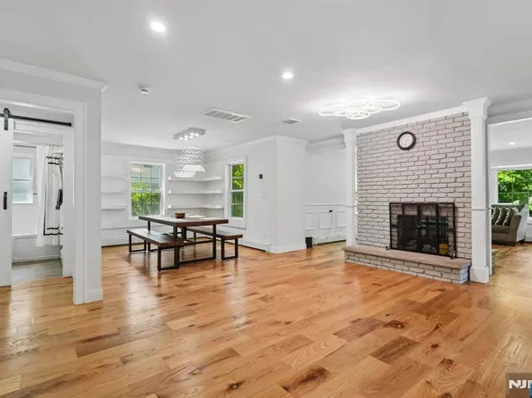 72 Sparrowbush Road, Upper Saddle River, NJ 07458