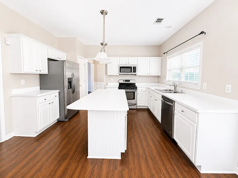 3219 Citation Ave NW — Photo 8
