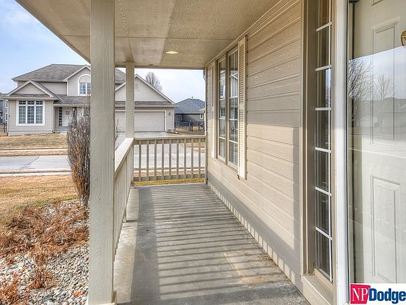 3rd image of 9812 Idora St