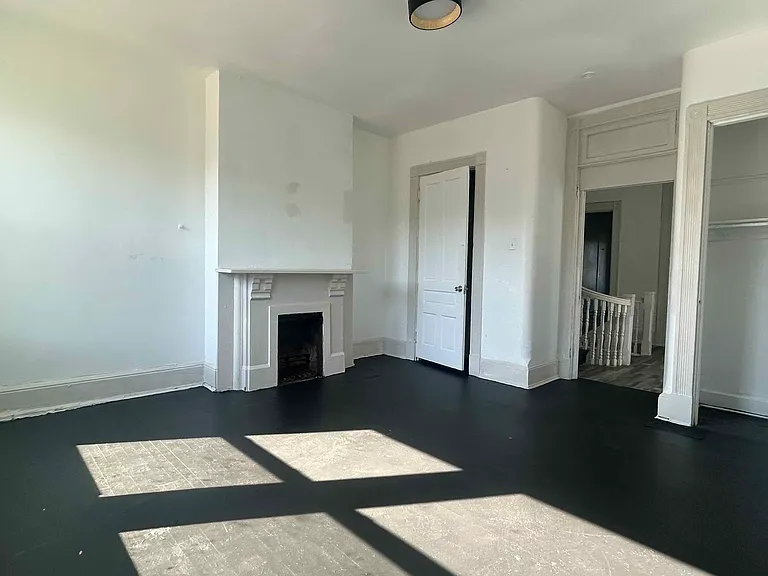 1732 Kinney Ave #3 — Photo 1