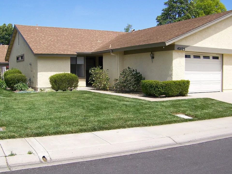 42123 Village 42