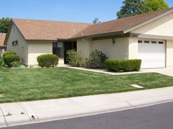 42123 Village 42, Camarillo, CA 93012