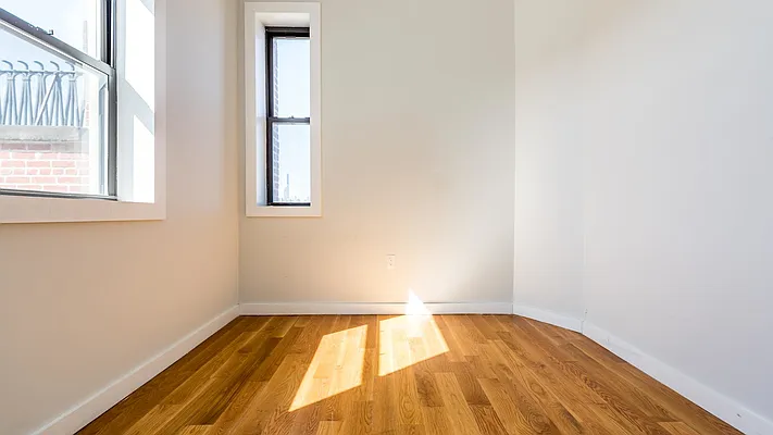 Rented by Nooklyn NYC LLC | media 16