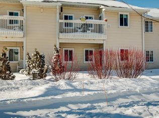 1849 Parknoll Ln, Port Washington, WI