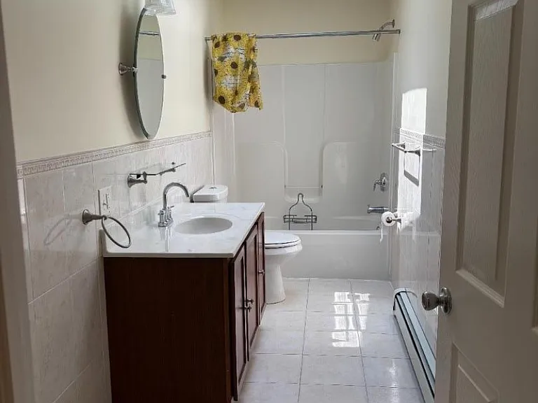 38 Henry St #A — Photo 33