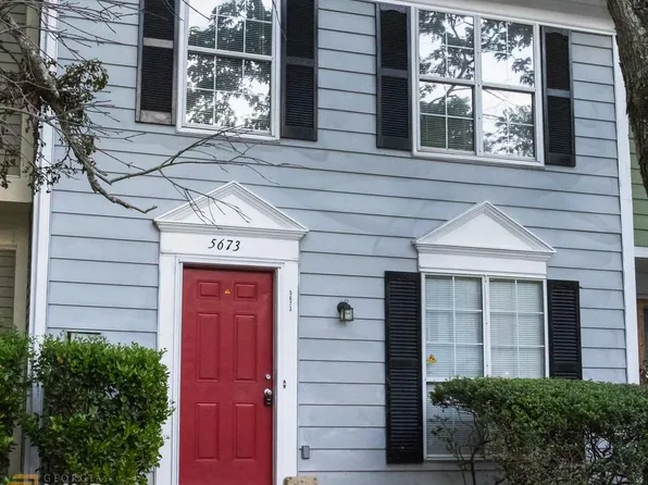 5673 Wells Cir, Stone Mountain, GA 30087