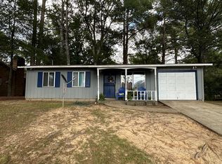 903 9th St, McComb, MS 39648