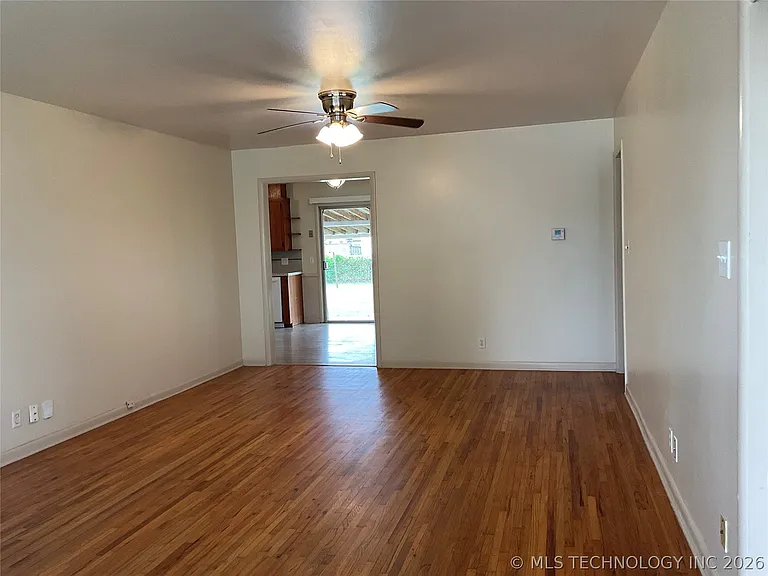 10121 E 22nd St S — Photo 3